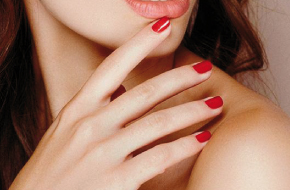 Divine Beauté - Institut - Hammam - SPA - Lisieux : Maquillage des ongles